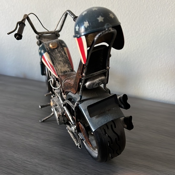 Metal motorcycle decor - Picture 7 of 7